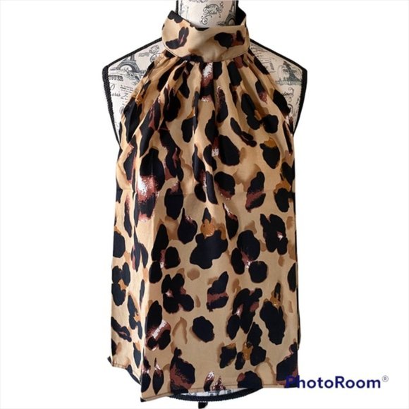Leopard Print Halter Blouse - Picture 2 of 10